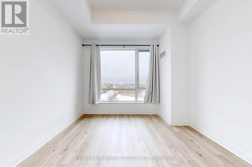 421 - 3220 Sheppard Avenue E, Toronto, ON - Indoor Photo Showing Other Room