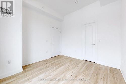 421 - 3220 Sheppard Avenue E, Toronto, ON - Indoor Photo Showing Other Room