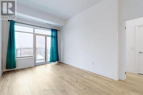 421 - 3220 Sheppard Avenue E, Toronto, ON - Indoor Photo Showing Other Room