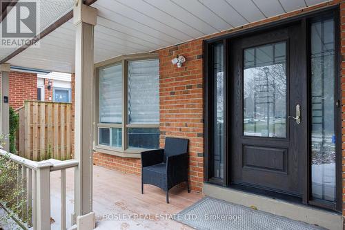 Upper - 52 Lowe Boulevard, Newmarket, ON - Outdoor With Exterior