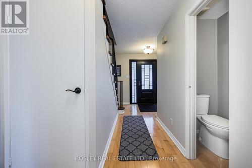 Upper - 52 Lowe Boulevard, Newmarket, ON - Indoor Photo Showing Other Room