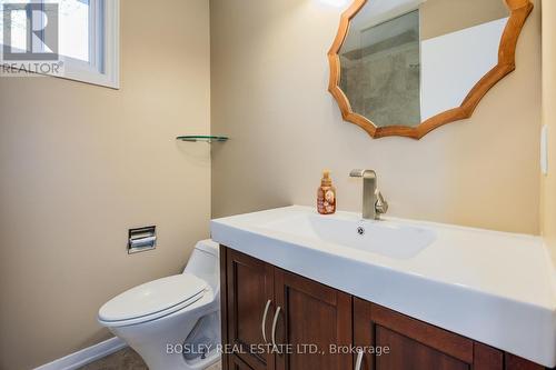 Upper - 52 Lowe Boulevard, Newmarket, ON - Indoor Photo Showing Bathroom