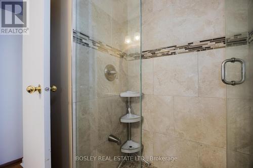 Upper - 52 Lowe Boulevard, Newmarket, ON - Indoor Photo Showing Bathroom