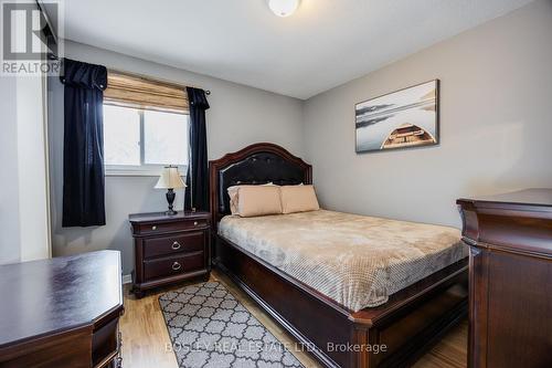 Upper - 52 Lowe Boulevard, Newmarket, ON - Indoor Photo Showing Bedroom