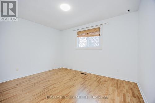 Upper - 52 Lowe Boulevard, Newmarket, ON - Indoor Photo Showing Other Room