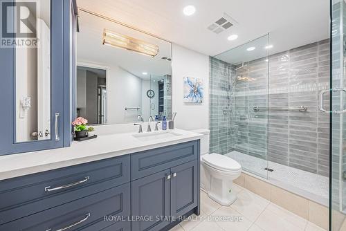 1502 - 45 Kingsbridge Garden Circle, Mississauga, ON - Indoor Photo Showing Bathroom