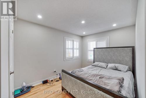 566 Bessborough Drive, Milton, ON - Indoor Photo Showing Bedroom