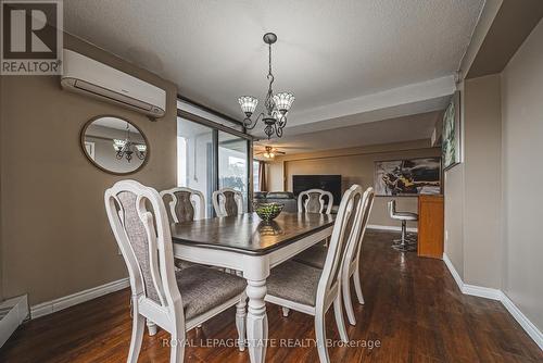 1908 - 150 Charlton Avenue E, Hamilton, ON - Indoor Photo Showing Dining Room