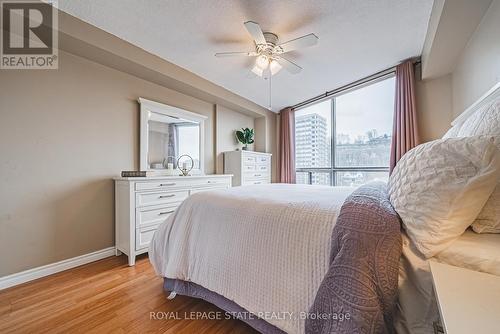 1908 - 150 Charlton Avenue E, Hamilton, ON - Indoor Photo Showing Bedroom