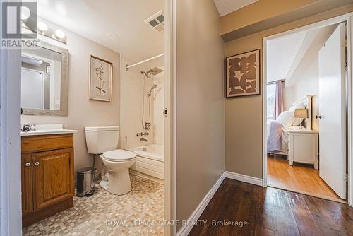 1908 - 150 Charlton Avenue E, Hamilton, ON - Indoor Photo Showing Bathroom