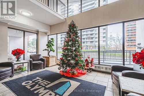 1908 - 150 Charlton Avenue E, Hamilton, ON - Indoor