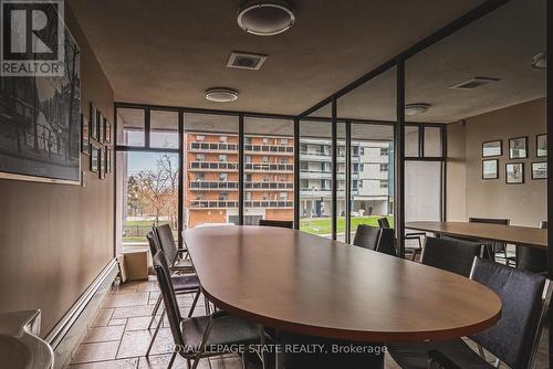 1908 - 150 Charlton Avenue E, Hamilton, ON - Indoor Photo Showing Dining Room