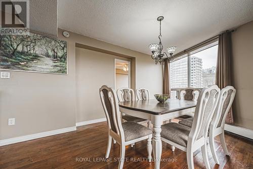 1908 - 150 Charlton Avenue E, Hamilton, ON - Indoor Photo Showing Dining Room