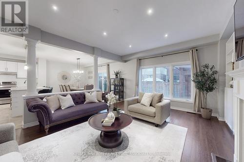 55 Donland Avenue, Grimsby, ON - Indoor Photo Showing Living Room