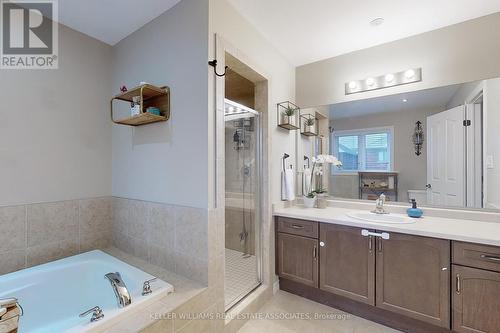 55 Donland Avenue, Grimsby, ON - Indoor Photo Showing Bathroom