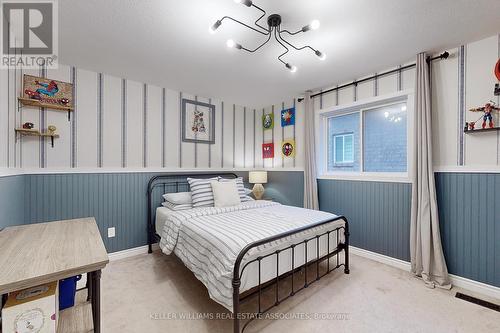 55 Donland Avenue, Grimsby, ON - Indoor Photo Showing Bedroom