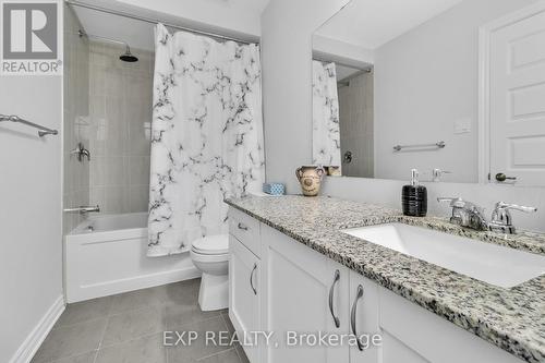 128 Gelderland, Ottawa, ON - Indoor Photo Showing Bathroom