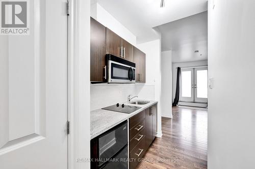 114 - 429 Kent Street, Ottawa, ON - Indoor Photo Showing Kitchen