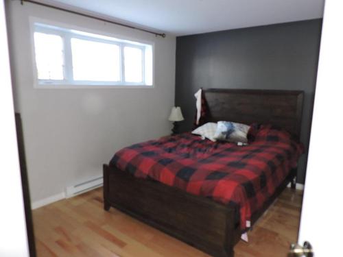 Chambre Ã Â coucher - 806 162E Rue, Saint-Georges, QC - Indoor Photo Showing Bedroom