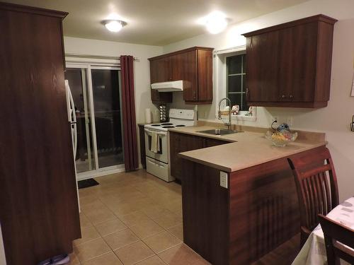 Cuisine - 806 162E Rue, Saint-Georges, QC - Indoor Photo Showing Kitchen