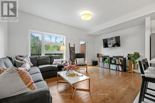 97 - 60 Arkell Road, Guelph, ON - Indoor Photo Showing Living Room