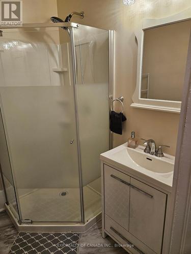 179 Tamarack Street, Timmins (Tne - Hill District), ON - Indoor Photo Showing Bathroom