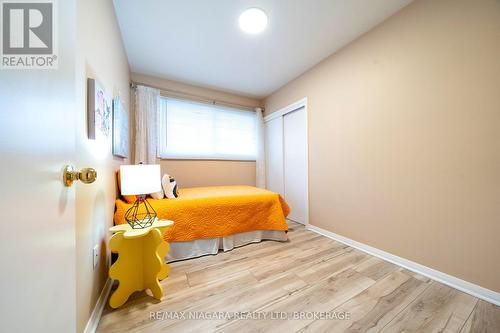 29 Elm Ridge Drive, St. Catharines (461 - Glendale/Glenridge), ON - Indoor Photo Showing Bedroom