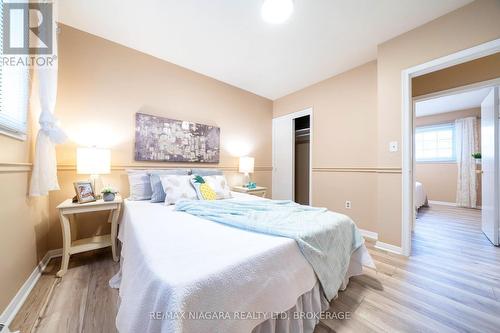 29 Elm Ridge Drive, St. Catharines (461 - Glendale/Glenridge), ON - Indoor Photo Showing Bedroom