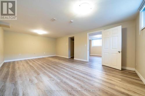 29 Elm Ridge Drive, St. Catharines (461 - Glendale/Glenridge), ON - Indoor Photo Showing Other Room