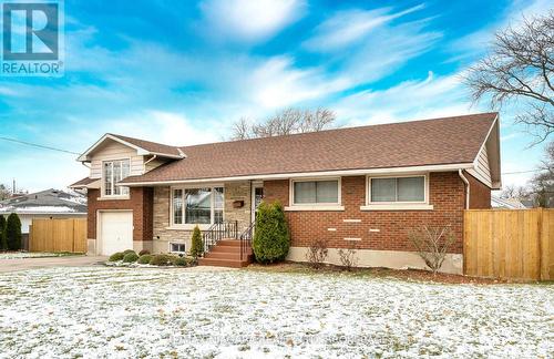 29 Elm Ridge Drive, St. Catharines (461 - Glendale/Glenridge), ON - Outdoor