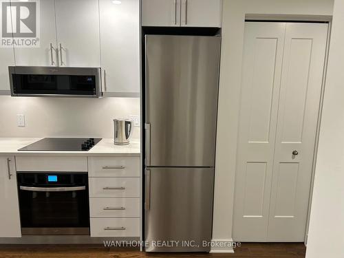 810 - 180 George Street, Ottawa, ON - Indoor Photo Showing Kitchen