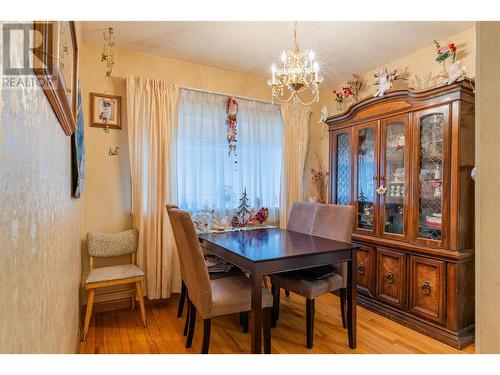 3321 Highway Drive, Trail, BC - Indoor Photo Showing Dining Room