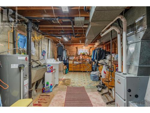 3321 Highway Drive, Trail, BC - Indoor Photo Showing Basement