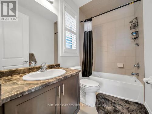 995 Edinburgh Drive, Woodstock, ON - Indoor Photo Showing Bathroom