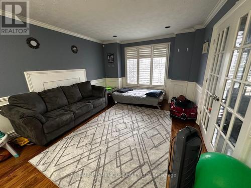 Main - 12 Highbury Drive, Hamilton, ON - Indoor Photo Showing Living Room