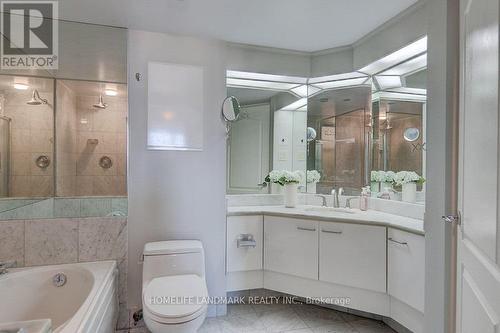 1908 - 38 Elm Street, Toronto, ON - Indoor Photo Showing Bathroom