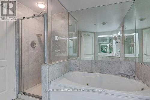 1908 - 38 Elm Street, Toronto, ON - Indoor Photo Showing Bathroom