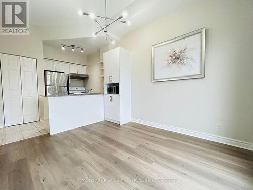 701 - 11 Christie Street, Toronto, ON - Indoor Photo Showing Kitchen