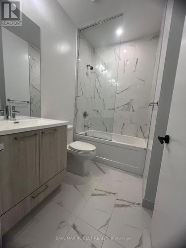 809 - 195 Commerce Street, Vaughan, ON - Indoor Photo Showing Bathroom