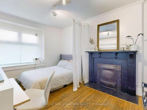 2-215 Pearson Ave, Toronto, ON - Indoor Photo Showing Bedroom