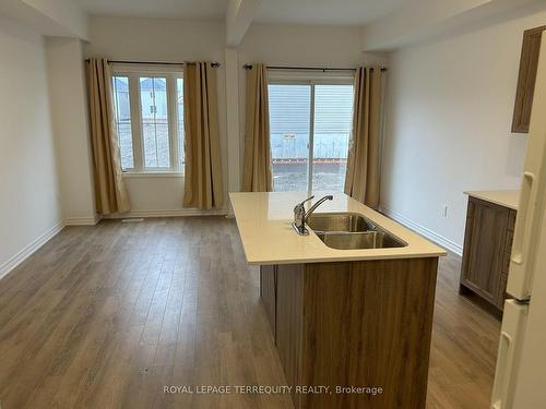 41 Lincoln Dr, Belleville, ON - Indoor Photo Showing Kitchen With Double Sink