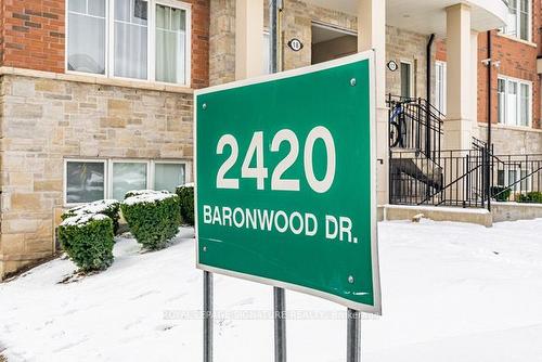 2903-2420 Baronwood Dr, Oakville, ON - 