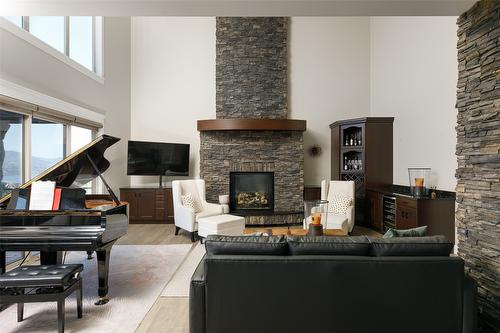 5330 Ptarmigan Street, Kelowna, BC - Indoor Photo Showing Other Room With Fireplace