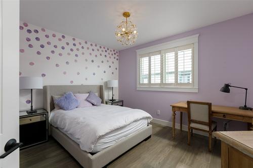 5330 Ptarmigan Street, Kelowna, BC - Indoor Photo Showing Bedroom