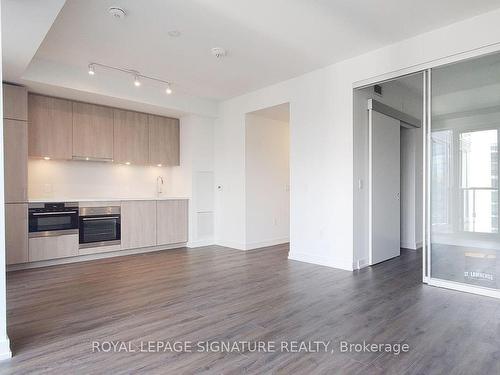 1210-158 Front St E, Toronto, ON - Indoor Photo Showing Kitchen