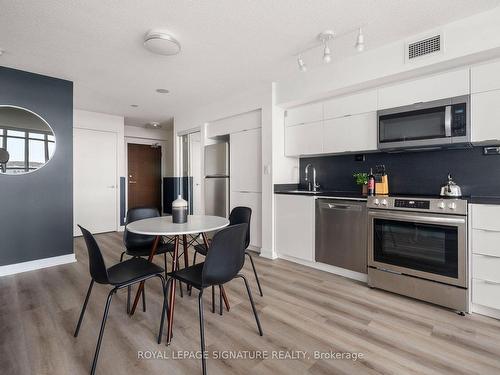 1209-21 Iceboat Terr, Toronto, ON - Indoor