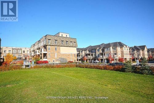 124 - 2441 Greenwich Drive, Oakville, ON - Outdoor