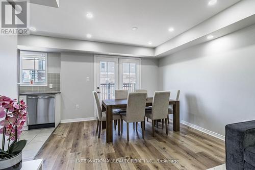 124 - 2441 Greenwich Drive, Oakville, ON - Indoor Photo Showing Dining Room