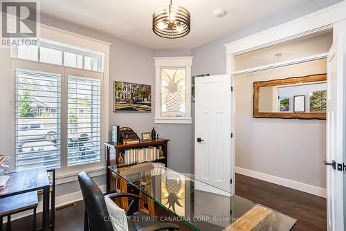 7 Sunrise Lane, Lambton Shores (Grand Bend), ON - Indoor Photo Showing Dining Room