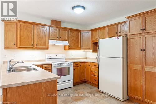 7 - 20 Huron Street N, St. Marys, ON - Indoor Photo Showing Kitchen With Double Sink